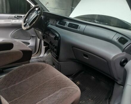 Белый Форд Виндстар, объемом двигателя 3 л и пробегом 491 тыс. км за 2300 $, фото 5 на Automoto.ua