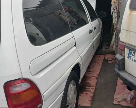 Белый Форд Виндстар, объемом двигателя 3 л и пробегом 491 тыс. км за 2300 $, фото 3 на Automoto.ua