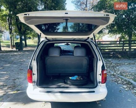 Форд Виндстар 1996 в Киеве на Automoto.ua Белый Форд Виндстар, объемом двигателя 3 л и пробегом 260 тыс. км за 2999 $, фото 15 на Automoto.ua