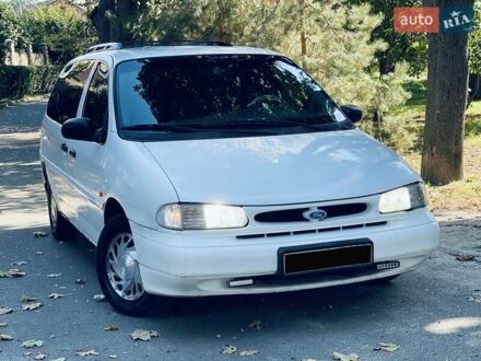 Білий Форд Віндстар, об'ємом двигуна 3 л та пробігом 260 тис. км за 2999 $, фото 1 на Automoto.ua