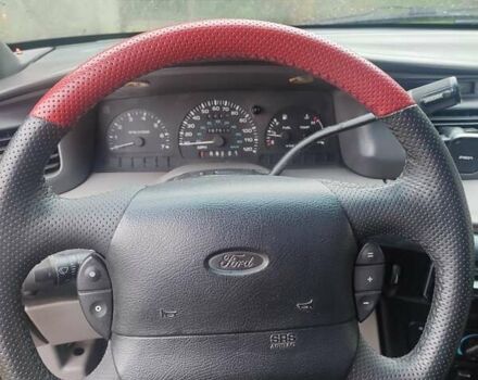 Фиолетовый Форд Виндстар, объемом двигателя 3 л и пробегом 207 тыс. км за 2500 $, фото 3 на Automoto.ua