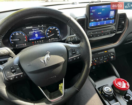 Белый Форд Bronco Sport, объемом двигателя 2 л и пробегом 158 тыс. км за 28800 $, фото 17 на Automoto.ua