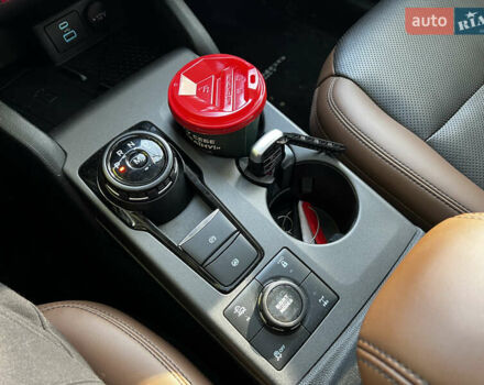 Белый Форд Bronco Sport, объемом двигателя 2 л и пробегом 158 тыс. км за 28800 $, фото 18 на Automoto.ua