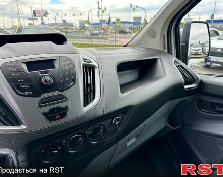 Белый Форд Custom, объемом двигателя 2.2 л и пробегом 301 тыс. км за 13618 $, фото 9 на Automoto.ua