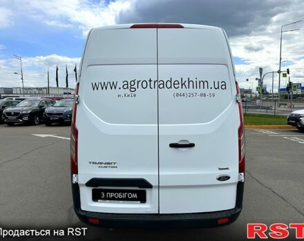 Белый Форд Custom, объемом двигателя 2.2 л и пробегом 301 тыс. км за 13618 $, фото 5 на Automoto.ua