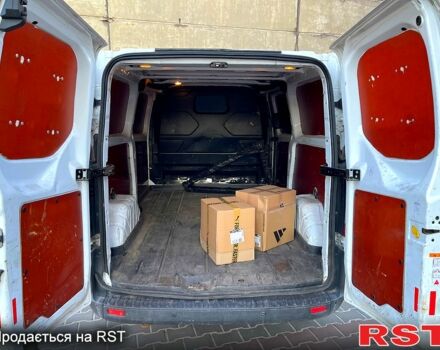 Білий Форд Custom, об'ємом двигуна 2 л та пробігом 338 тис. км за 13900 $, фото 6 на Automoto.ua