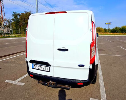 Белый Форд Custom, объемом двигателя 2 л и пробегом 216 тыс. км за 11000 $, фото 2 на Automoto.ua