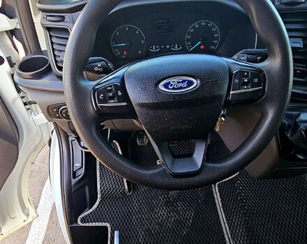 Белый Форд Custom, объемом двигателя 2 л и пробегом 216 тыс. км за 11000 $, фото 11 на Automoto.ua