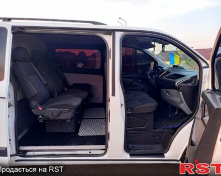 Белый Форд Custom, объемом двигателя 2.2 л и пробегом 375 тыс. км за 12700 $, фото 3 на Automoto.ua