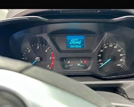 Белый Форд Custom, объемом двигателя 2 л и пробегом 208 тыс. км за 16480 $, фото 1 на Automoto.ua