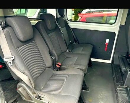 Белый Форд Custom, объемом двигателя 2 л и пробегом 208 тыс. км за 16480 $, фото 4 на Automoto.ua