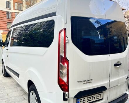 Белый Форд Custom, объемом двигателя 2 л и пробегом 94 тыс. км за 26500 $, фото 2 на Automoto.ua