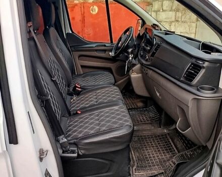 Белый Форд Custom, объемом двигателя 2 л и пробегом 240 тыс. км за 21000 $, фото 5 на Automoto.ua