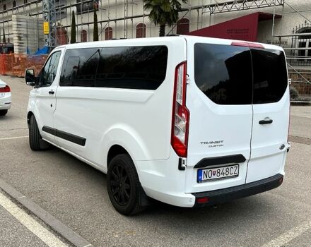 Белый Форд Custom, объемом двигателя 2 л и пробегом 140 тыс. км за 20000 $, фото 4 на Automoto.ua