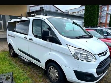 Белый Форд Custom, объемом двигателя 2 л и пробегом 208 тыс. км за 16480 $, фото 1 на Automoto.ua