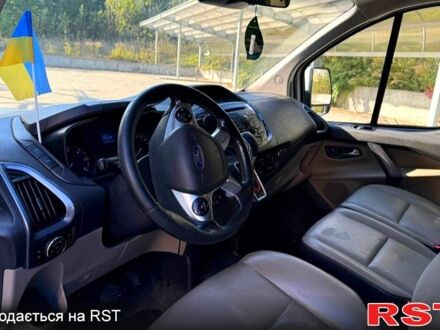 Белый Форд Custom, объемом двигателя 2 л и пробегом 157 тыс. км за 19950 $, фото 1 на Automoto.ua