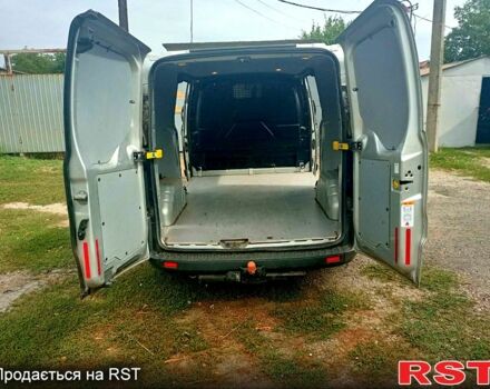 Серый Форд Custom, объемом двигателя 2.2 л и пробегом 225 тыс. км за 12500 $, фото 1 на Automoto.ua