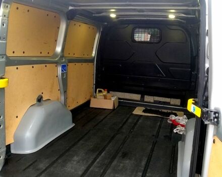 Сірий Форд Custom, об'ємом двигуна 2 л та пробігом 286 тис. км за 12200 $, фото 7 на Automoto.ua