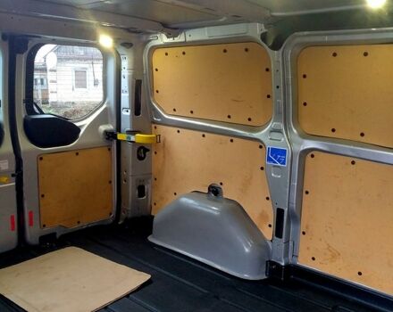 Сірий Форд Custom, об'ємом двигуна 2 л та пробігом 286 тис. км за 12200 $, фото 6 на Automoto.ua