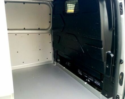 Сірий Форд Custom, об'ємом двигуна 2 л та пробігом 426 тис. км за 14300 $, фото 4 на Automoto.ua