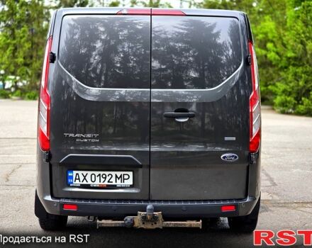 Серый Форд Custom, объемом двигателя 2 л и пробегом 199 тыс. км за 17399 $, фото 5 на Automoto.ua