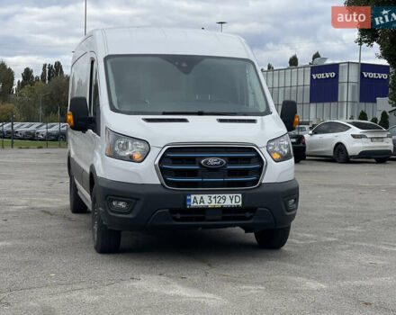 Белый Форд E-Transit, объемом двигателя 0 л и пробегом 53 тыс. км за 28950 $, фото 9 на Automoto.ua