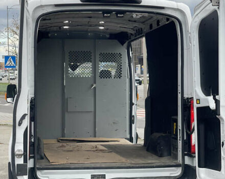 Белый Форд E-Transit, объемом двигателя 0 л и пробегом 53 тыс. км за 28950 $, фото 5 на Automoto.ua