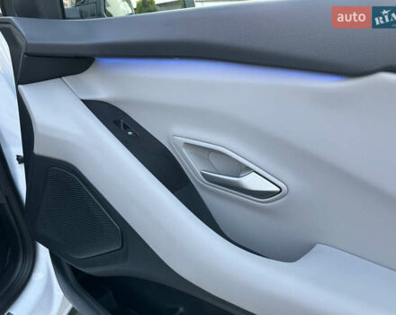 Белый Форд Explorer EV, объемом двигателя 0 л и пробегом 5 тыс. км за 38000 $, фото 59 на Automoto.ua