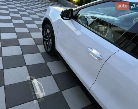 Белый Форд Explorer EV, объемом двигателя 0 л и пробегом 5 тыс. км за 38000 $, фото 96 на Automoto.ua