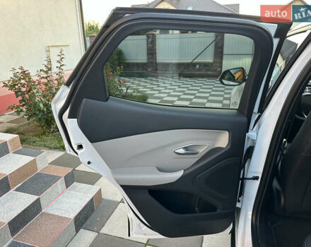 Белый Форд Explorer EV, объемом двигателя 0 л и пробегом 5 тыс. км за 38000 $, фото 36 на Automoto.ua
