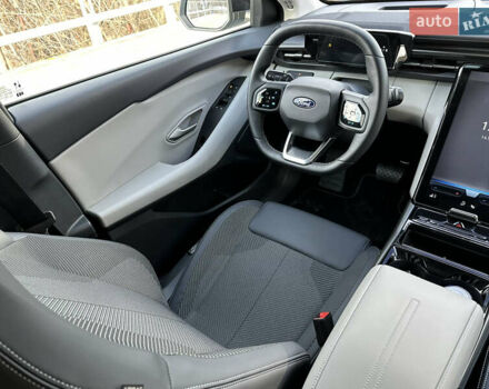 Синий Форд Explorer EV, объемом двигателя 0 л и пробегом 8 тыс. км за 35900 $, фото 9 на Automoto.ua