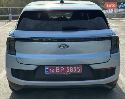 Синий Форд Explorer EV, объемом двигателя 0 л и пробегом 8 тыс. км за 35900 $, фото 5 на Automoto.ua