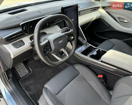 Синий Форд Explorer EV, объемом двигателя 0 л и пробегом 8 тыс. км за 35900 $, фото 23 на Automoto.ua