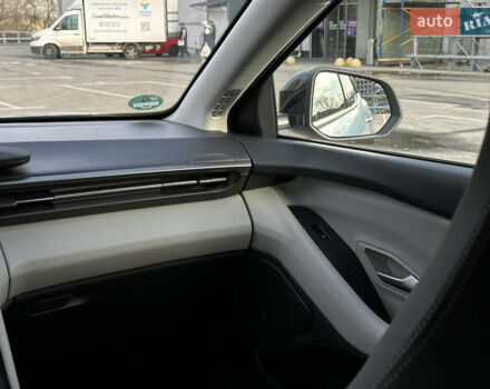 Синий Форд Explorer EV, объемом двигателя 0 л и пробегом 8 тыс. км за 35900 $, фото 15 на Automoto.ua