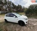 Білий Форд Figo, об'ємом двигуна 1.6 л та пробігом 209 тис. км за 6000 $, фото 1 на Automoto.ua