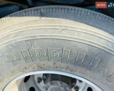 Білий Форд Trucks, об'ємом двигуна 8.97 л та пробігом 1 тис. км за 99999 $, фото 13 на Automoto.ua