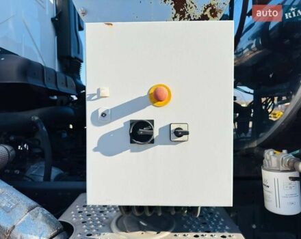 Білий Форд Trucks, об'ємом двигуна 8.97 л та пробігом 1 тис. км за 99999 $, фото 15 на Automoto.ua