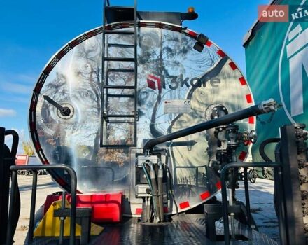 Білий Форд Trucks, об'ємом двигуна 8.97 л та пробігом 1 тис. км за 99999 $, фото 7 на Automoto.ua