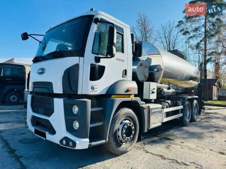 Белый Форд Trucks, объемом двигателя 8.97 л и пробегом 1 тыс. км за 99999 $, фото 1 на Automoto.ua