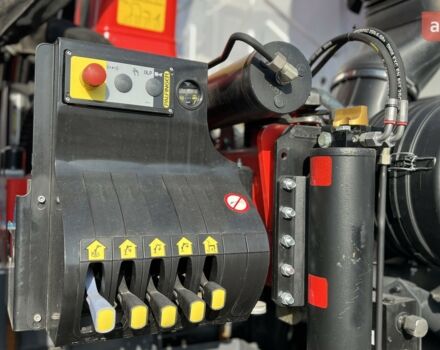 Форд Trucks, об'ємом двигуна 9 л та пробігом 0 тис. км за 180367 $, фото 28 на Automoto.ua