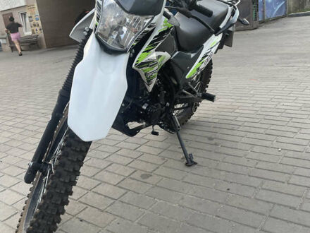 Форте Cross 250 2021 в Ахтырке на Automoto.ua Белый Форте Cross 250, объемом двигателя 0.23 л и пробегом 3 тыс. км за 1150 $, фото 1 на Automoto.ua