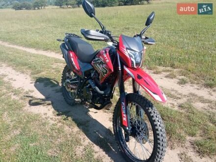 Форте Cross 250 2023 в Хусте на Automoto.ua Красный Форте Cross 250, объемом двигателя 0.25 л и пробегом 2 тыс. км за 1200 $, фото 1 на Automoto.ua