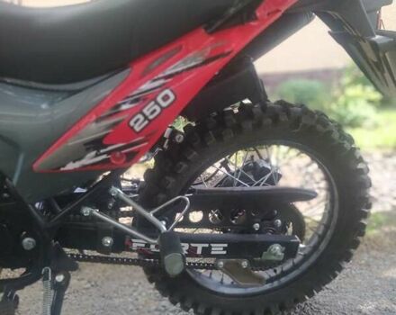 Форте Cross 250, объемом двигателя 0.25 л и пробегом 14 тыс. км за 1250 $, фото 4 на Automoto.ua
