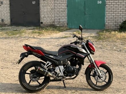 Красный Форте Другая, объемом двигателя 0.2 л и пробегом 18 тыс. км за 1000 $, фото 1 на Automoto.ua