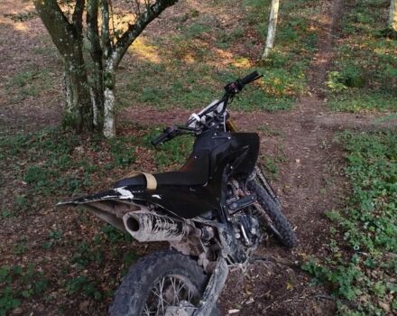 Форте Другая, объемом двигателя 0.25 л и пробегом 0 тыс. км за 1000 $, фото 1 на Automoto.ua