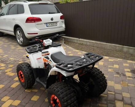 Форте Hunter 2022 в Жашкове на Automoto.ua Белый Форте Hunter, объемом двигателя 2.97 л и пробегом 1 тыс. км за 800 $, фото 2 на Automoto.ua