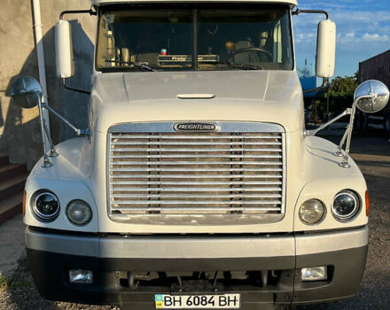 Белый Фредлайнер Сэнчюри, объемом двигателя 12.7 л и пробегом 2 тыс. км за 12500 $, фото 1 на Automoto.ua