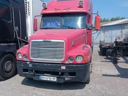 Красный Фредлайнер Сэнчюри, объемом двигателя 12.7 л и пробегом 400 тыс. км за 6000 $, фото 1 на Automoto.ua