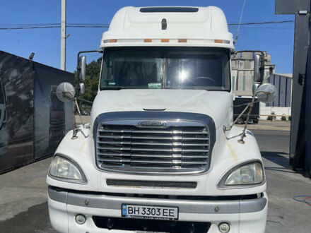 Белый Фредлайнер Колумбиа, объемом двигателя 12.7 л и пробегом 9 тыс. км за 10500 $, фото 1 на Automoto.ua