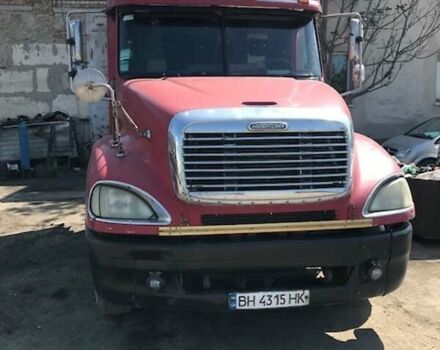 Червоний Фредлайнер Колумбіа, об'ємом двигуна 12.7 л та пробігом 100 тис. км за 5500 $, фото 1 на Automoto.ua